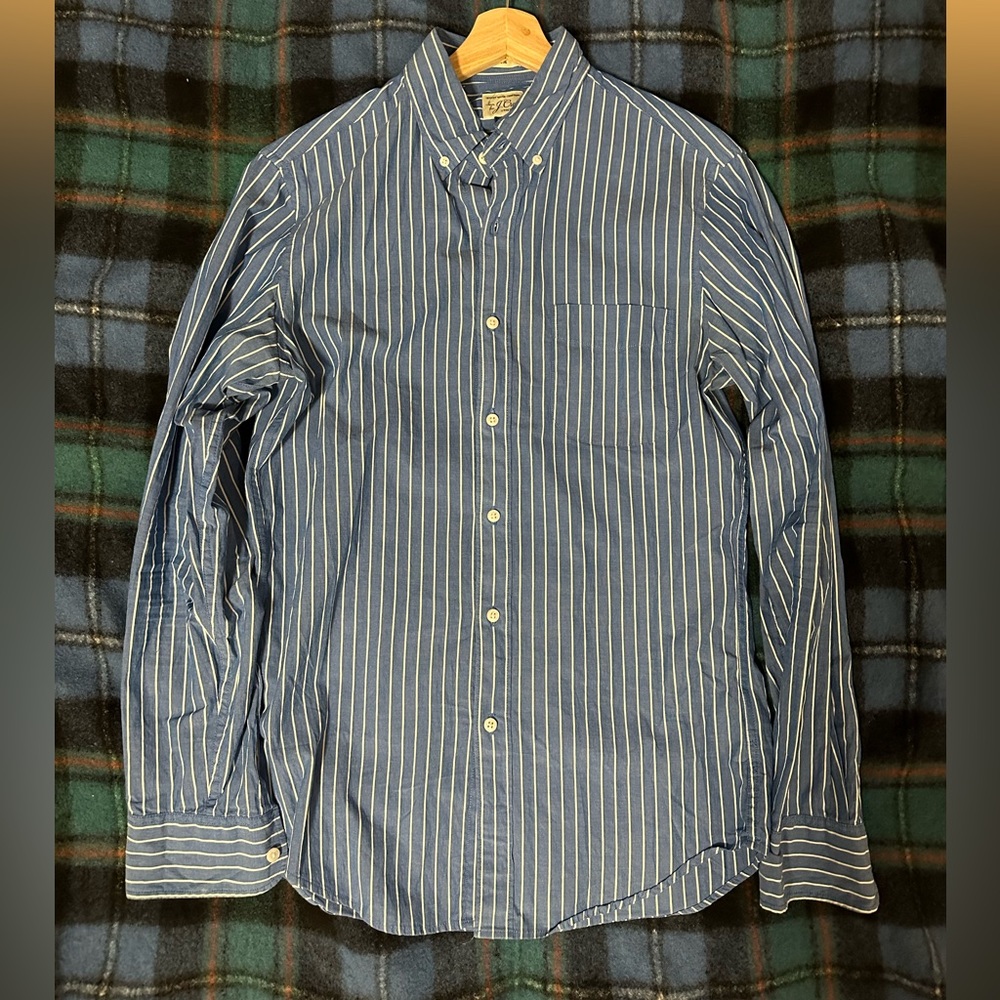 J CREW JCREW Men’s Navy Striped Dress Shirt Small